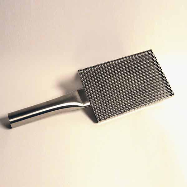 front-view_grande.jpg