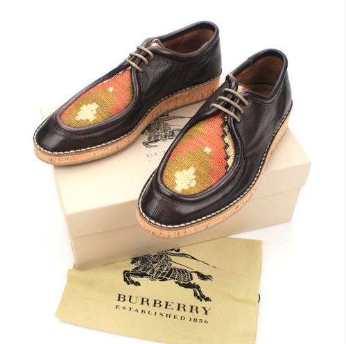 Rugshoes601015_574986139190891_354616130_n_zps5368cb9b.jpg