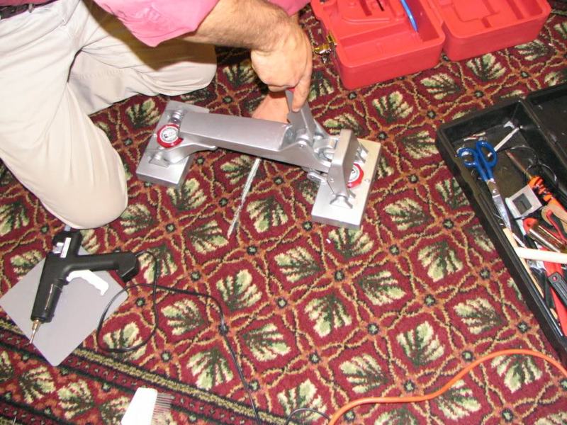 seamrepairwithclaw.jpg