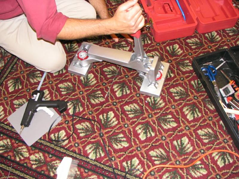 seamrepairwithclaw2.jpg