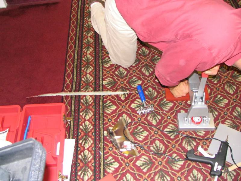 seamrepairwithclaw3.jpg